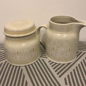 Vintage Royal Doulton Sunny Days sugar and cream set